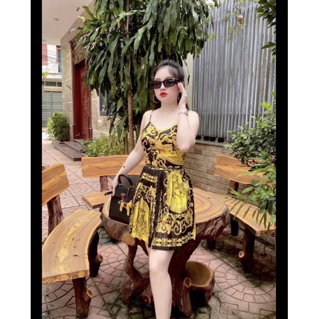 NEVA newtag áo 2 dây hoạ tiết baroque mới nguyên tag M/L