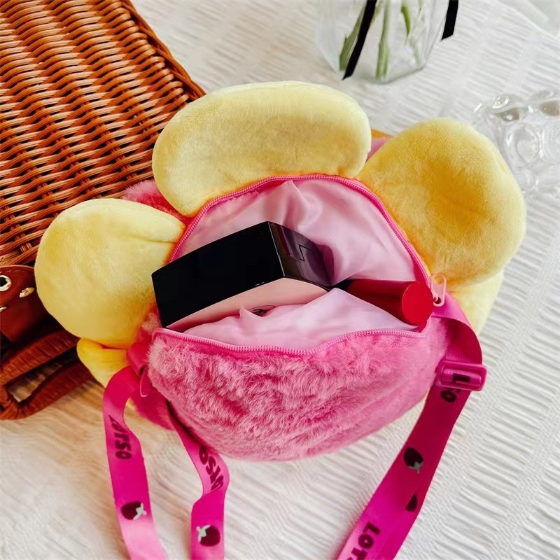 Túi Đeo Chéo Gấu Dâu Sunflower Losto