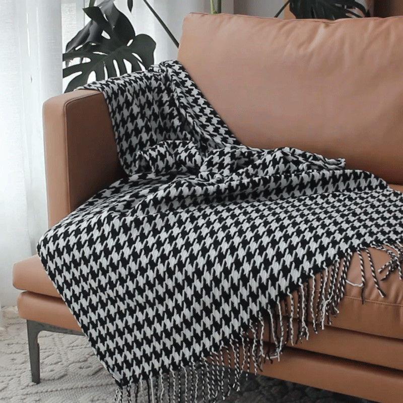 Chăn Dệt Kim Họa Tiết Houndstooth Trắng Đen Phong Cách Bắc Âu