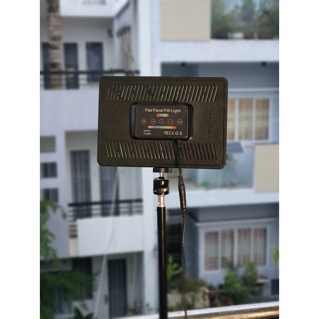 Đèn studio quay phim chụp ảnh decor tiktok bán hàng onl F99 RGB nhiều chế độ chỉnh màu kèm điều khiển tặng chân 2m1