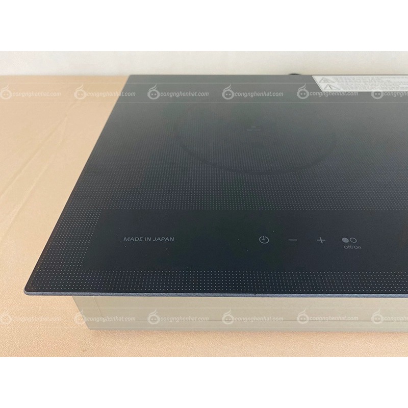 Bếp từ Panasonic KY-A227EKRA Tặng bộ nồi từ 3 món - Hàng chính hãng - Mới 100% - Bảo hành 36 tháng