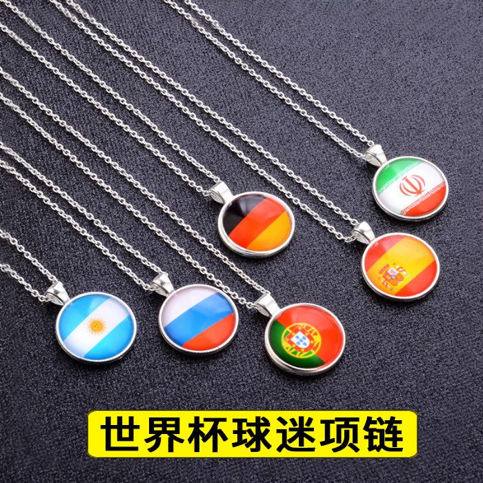Dây Chuyền Mặt Hình Chiếc Quạt Mừng Năm Mới 2022
