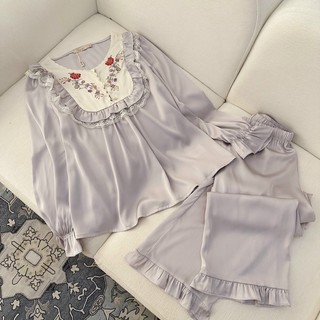 BỘ LỤA DÀI QUẢNG CHÂU CỔ THÊU HOA XINH