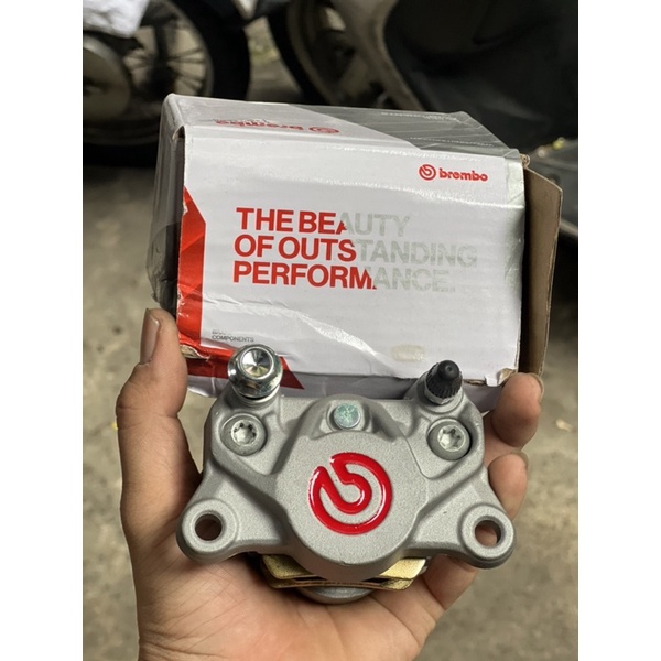Mua heo dầu thắng brembo 2 pis 2pis đối xứng logo đỏ r15 mt15 xsr155 ...