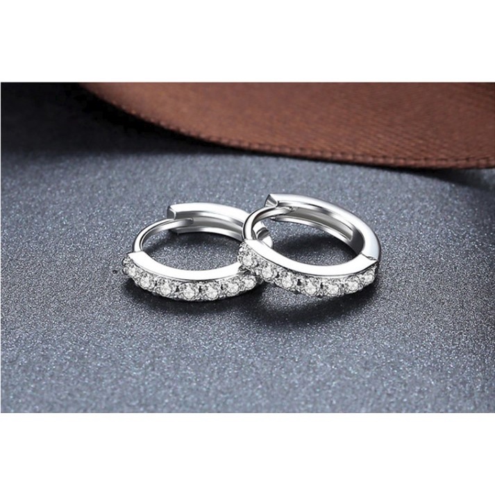 Bông tai nữ titan Doris tròn viền nửa vòng đá Gold / Silver / Rose Gold E1-405