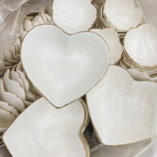 Bát tim viền vàng