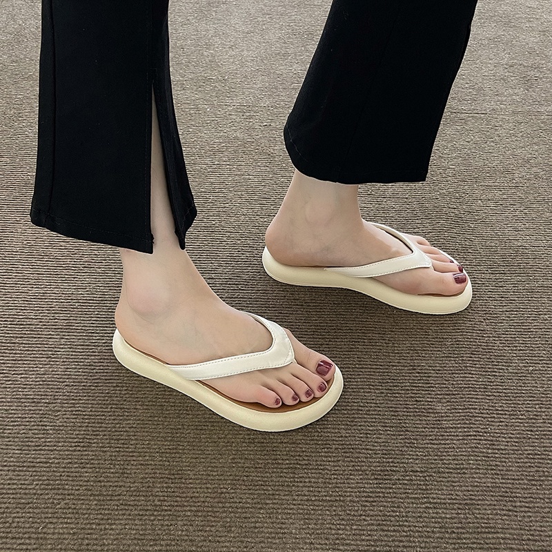 Dép Sandal Kẹp Mũi Tròn Đế Mềm Chống Trượt Thoải Mái Dành Cho Nữ