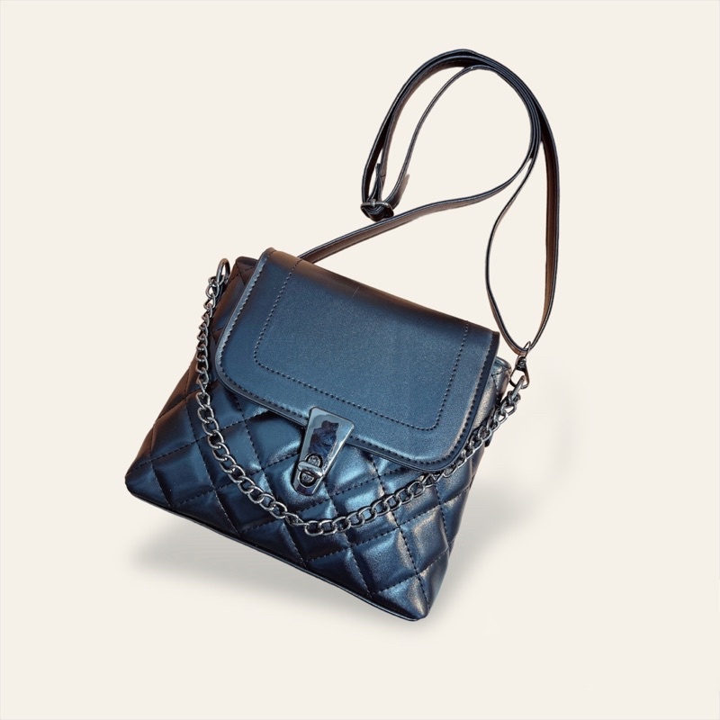 Túi Xách Đeo chéo khóa xoay Oxatyl Da PU mềm phù hợp mang đi chơi, dạo phố