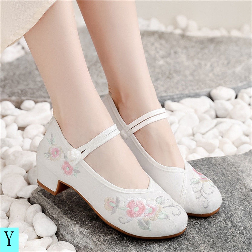 Giày Vải Đế Xuồng Cao Phong Cách Bắc Kinh Cổ Điển Mới Dễ Phối Đồ Cho Nữ