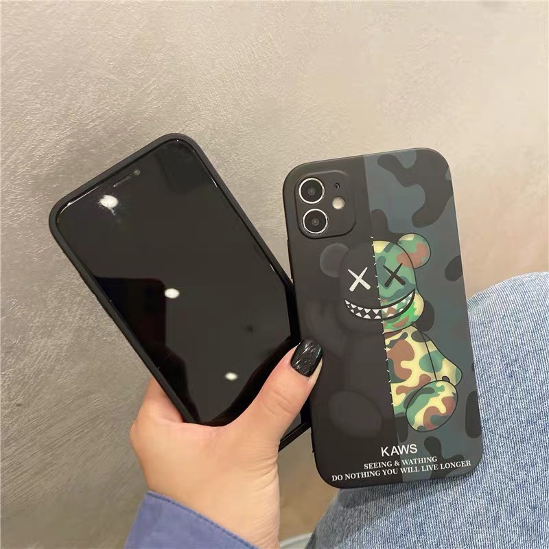 Ốp lưng iphone đẹp in hình KAWS viền vuông Độc đáo 6/6plus/6s/6splus/7/7plus/8/8plus/x/xs/11/12/pro/max/plus/promax