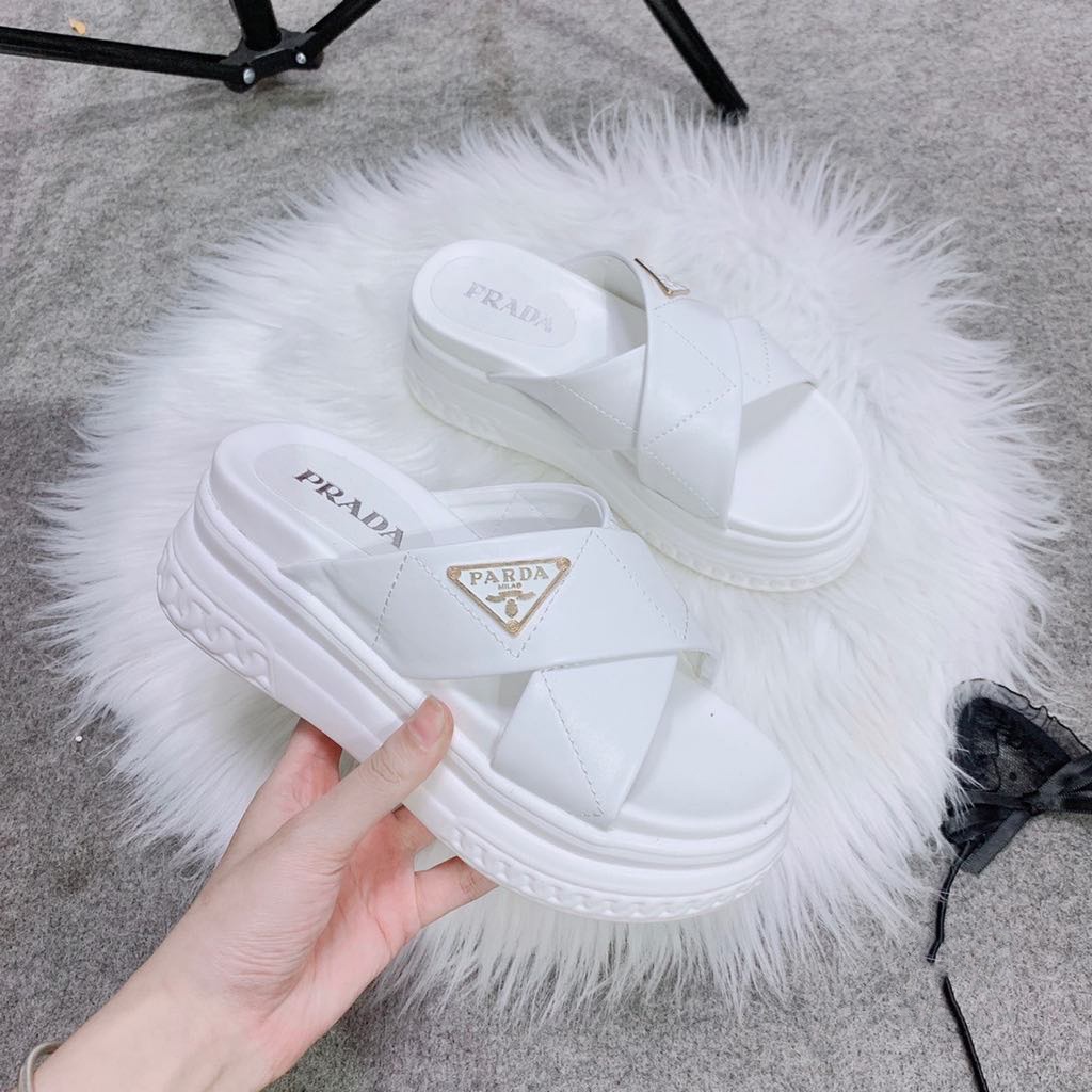 Dép Bánh Mì, Dép Lê Hai Quai Chéo Siêu Nhẹ Logo 2 Màu Đen/trắng Tăng Chiều Cao 7cm