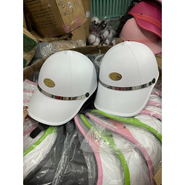 Nón kết cacbon ô đẹp chất lượng hình thật
