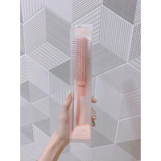 Lược tạo kiểu