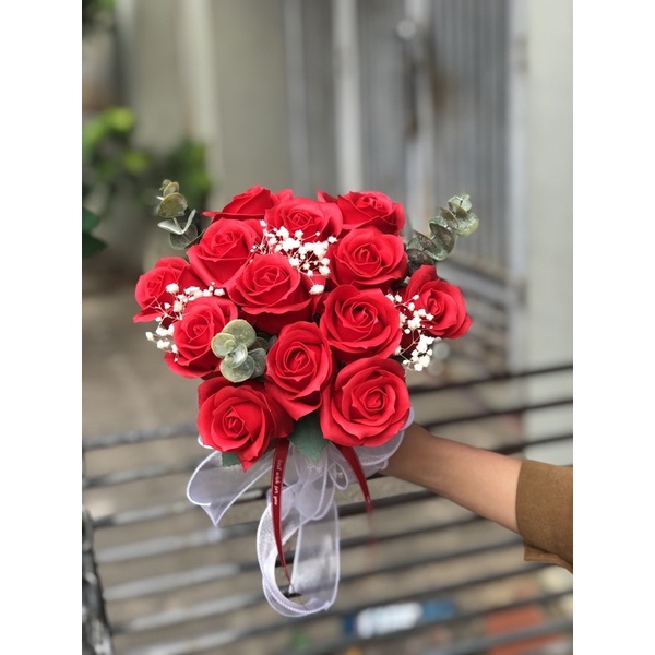Bó hoa hồng sáp cầm tay cô dâu - cài ái chú rể FG28922