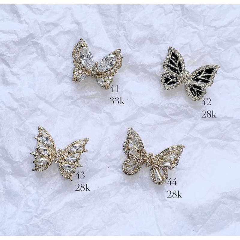 Charm đính móng 4.