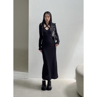 Elia Set - Set đầm thun đen cổ cách điệu và cardigan - Somalyng.studio