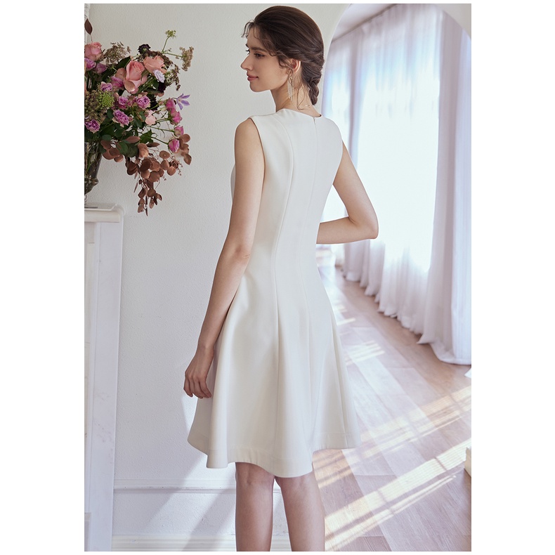 Đầm xoè trơn tối giản cổ tròn sát nách nhẹ nhàng