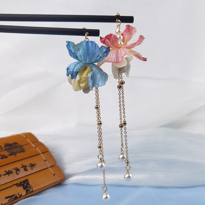 Trâm cài đèn phát sáng hoa đèn lồng tua rua cổ trang độc đáo Tatitava