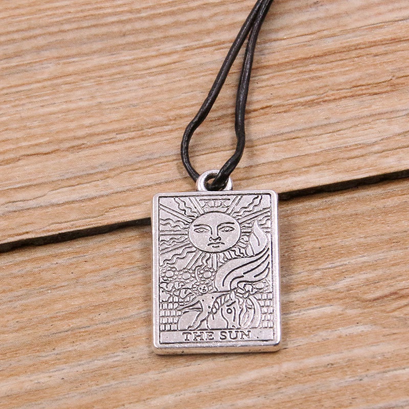 Mặt Dây Chuyền Lá Bài Tarot Bằng Hợp Kim Kẽm 14 * 23mm