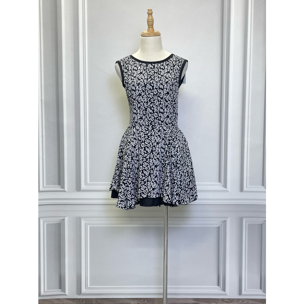 Váy hở lưng QCCC hàng hiệu chính hãng thời trang nữ V697 màu đen trắng freesize secondhand thanh lý ký gửi