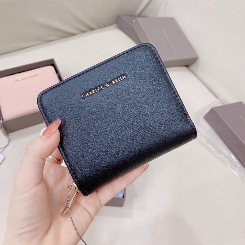 Ví gập CNK trám ngọc trai