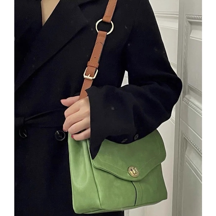 Túi CNk mini vuông