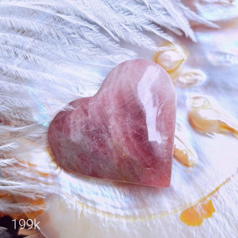 đá lavender rose quartz hình tim