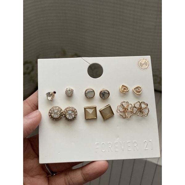 Khuyên tai xuất dư zara, hm, f21, primark, top.shop....