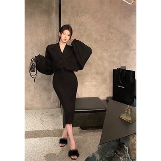 SET ĐẦM ĐEN LEN ĐŨA KÈM KHOÁC BÍ