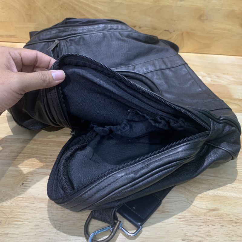 Túi du lịch trống da d.ê secondhand  06211122