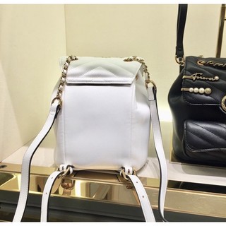 Balo Lyn huy hiệu LADY LYN BACKPACKS