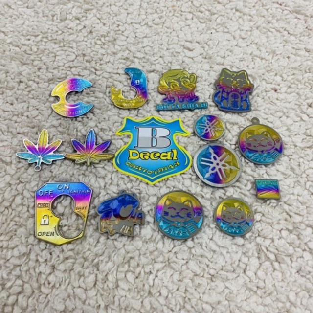 Sticker logo titan siêu rẻ đẹp