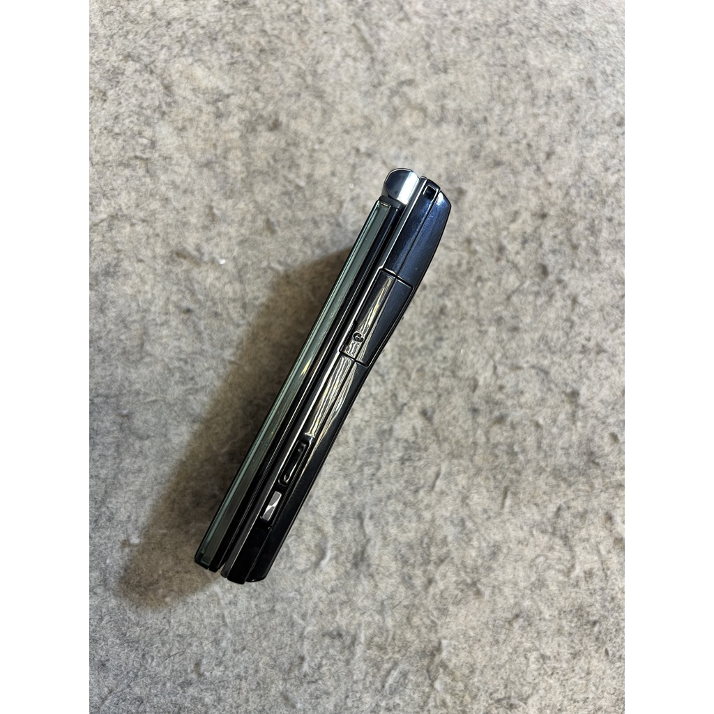 Điện thoại Sharp Sh7218u  Chính hãng