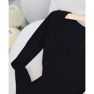 ĐẦM BODY ĐEN CỔ U XẺ ĐÙI