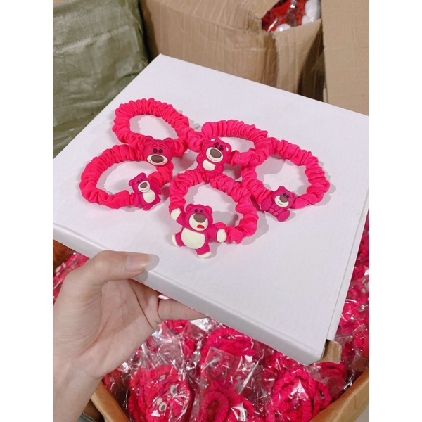 Buộc tóc scrunchies gấu dâu hồng lotso set 5 mẫu hot trend hàn quốc De Perier