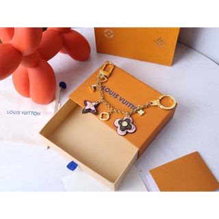 Lv Móc Khóa Hoa Nở Thời Trang