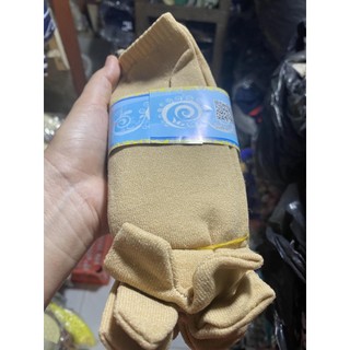 HAI ĐÔI VỚ DA NGẮN DÀY