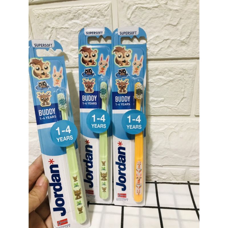 Bàn chải đánh răng cho bé Jordan 1-4 tuổi
