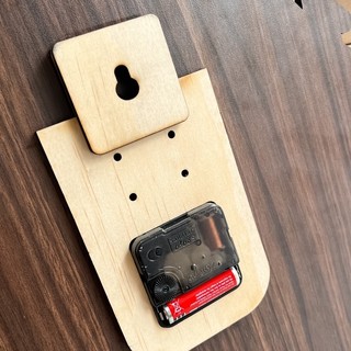 [GFT08] Đồng hồ treo tường MU
