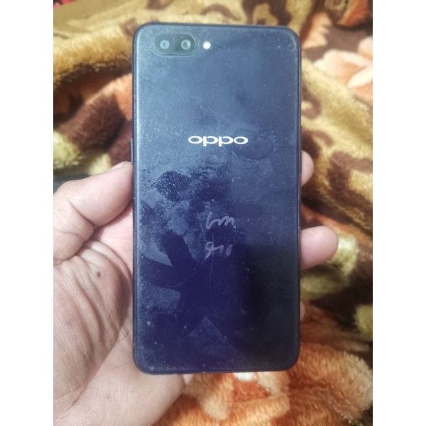 Xác điện thoại oppo a3s xác im re không báo gì main chưa sưa chữa gi đây đủ đồ pin vẫn còn ngon luôn thanh lý cho ai cần