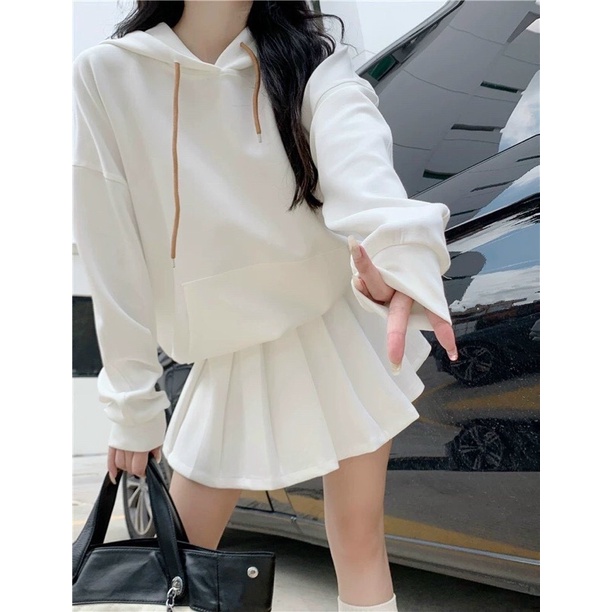 Set áo hoodie trơn + chân váy tennis trắng