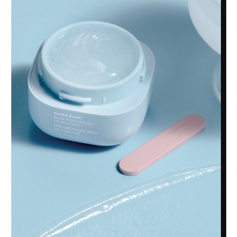 Dòng làm sạch và dưỡng ẩm sâu cho mọi loại da Water Bank MCM Mẹ Cá Mập