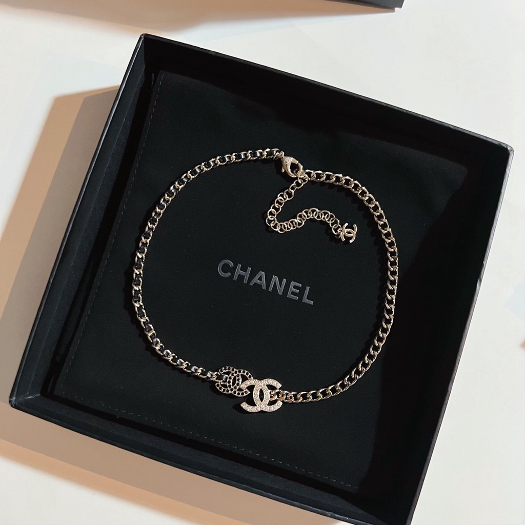 Dây Chuyền Da Màu Đen Đính Kim Cương Thời Trang