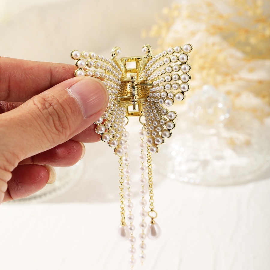 Kẹp Tóc Hình Bướm Đính Ngọc Trai Thời Trang