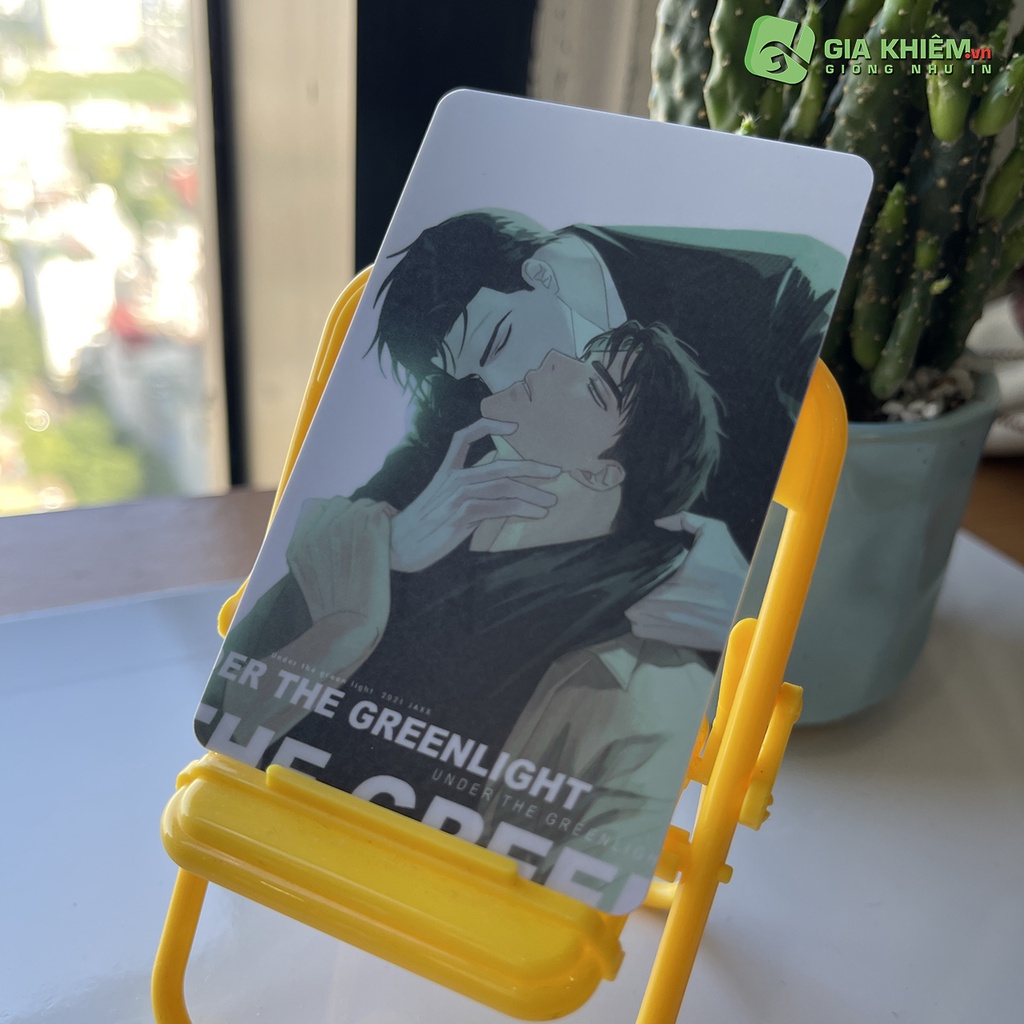 Card bơi "UNDER THE GREEN LIGHT" Card nhựa dày như thẻ ATM CCCD