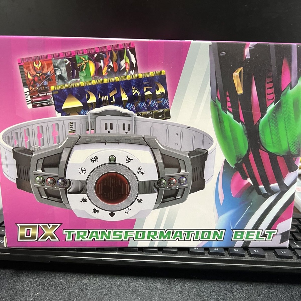 Nhân Vật Kamen Rider Kèm 40 Thẻ Bài Trắng