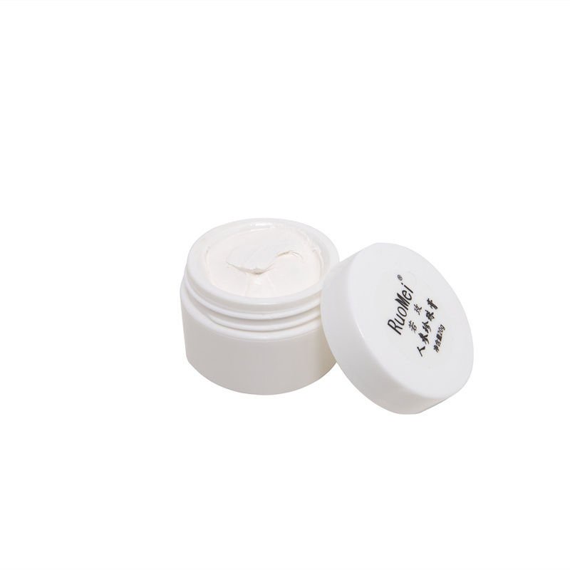 Kem Ngọc Trai Nhân Sâm Tự Nhiên Giúp Trẻ Hóa Làn Da Và Làm Sáng Da