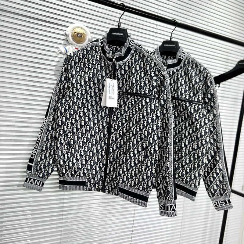 Áo khoác bomber jacket CD nam vân chữ thổ cẩm monogram zip khoá ngực phối bo cổ cao dệt chữ vạch cao cấp