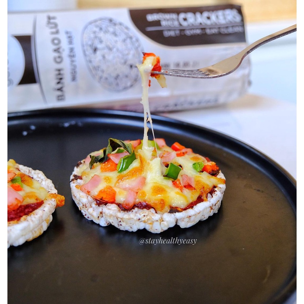 Đế bánh pizza healthy từ gạo lứt GUfoods - Tiện lợi, Thơm ngon, Phù hợp ăn kiêng, Eat clean (Hộp 300g = 8 gói x 4 bánh)