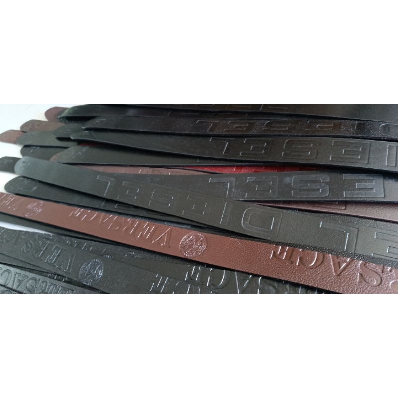 Da Bò trơn + dập vân cá sấu 1 lớp khoá kim